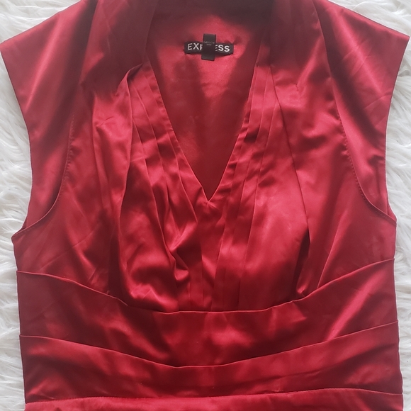 Express mini satiny red dress - Picture 5 of 8